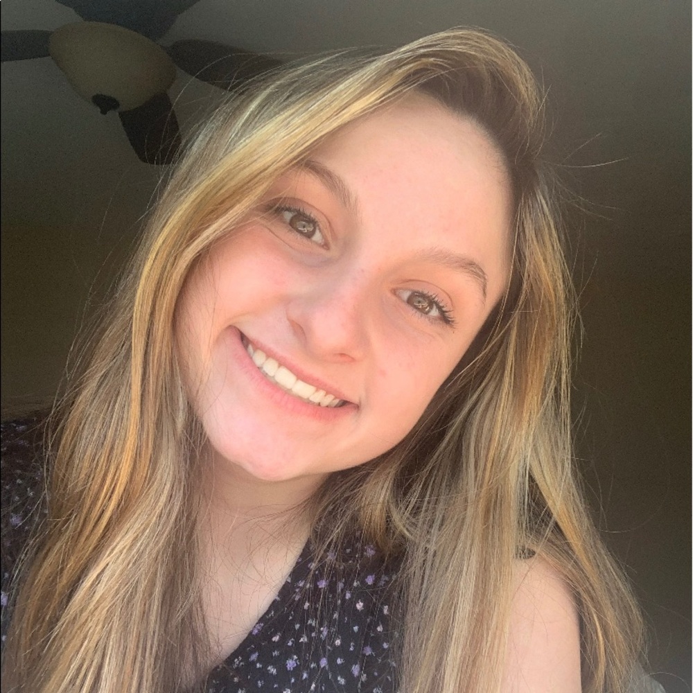 Meet your Posher, Elizabeth